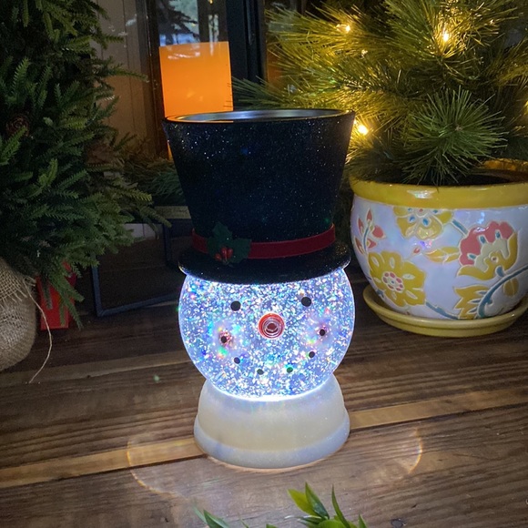 Bath and Body Works Glitter Swirling Snowman Water Globe ❄️☃️ - Picture 1 of 17